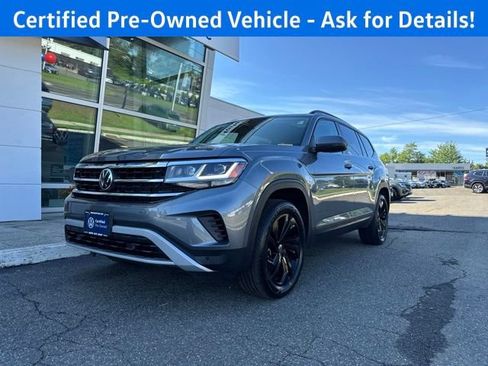 Certified 2023 Volkswagen Atlas SE w/ Panoramic Sunroof Package AWD/4WD image 2