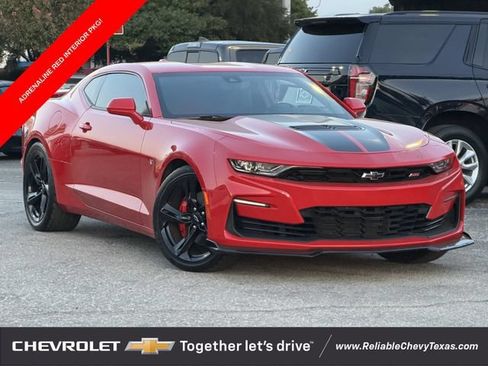 Used 2022 Chevrolet Camaro SS RWD image 2