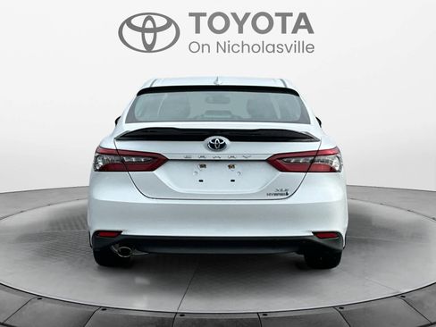 Used 2022 Toyota Camry XLE w/ Cold Weather Package image 5