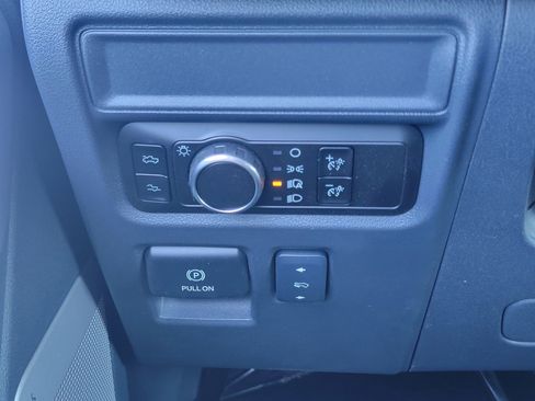 New 2025 Ford F150 Lightning Lariat image 24