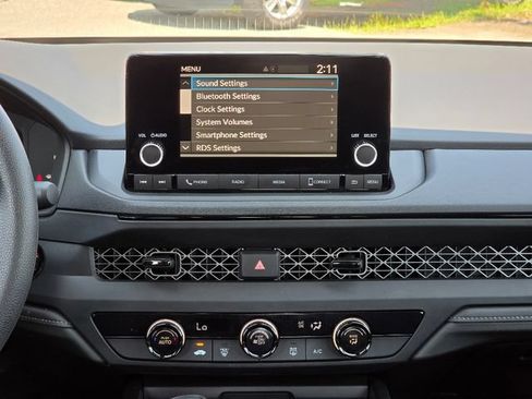 Used 2025 Honda Accord LX image 27