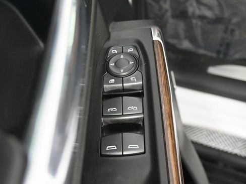 Used 2020 Chevrolet Silverado 1500 High Country AWD/4WD image 19