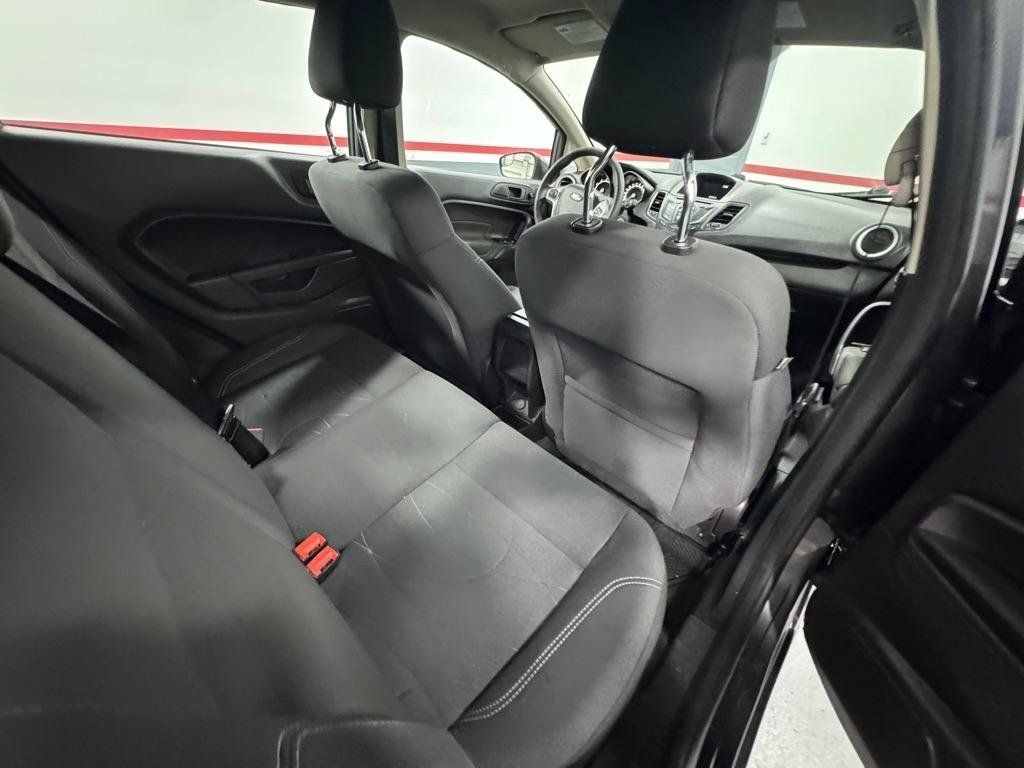 Used 2019 Ford Fiesta SE FWD image 12