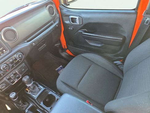 Used 2020 Jeep Wrangler Unlimited Sport S w/ Sun And Sound Package image 20