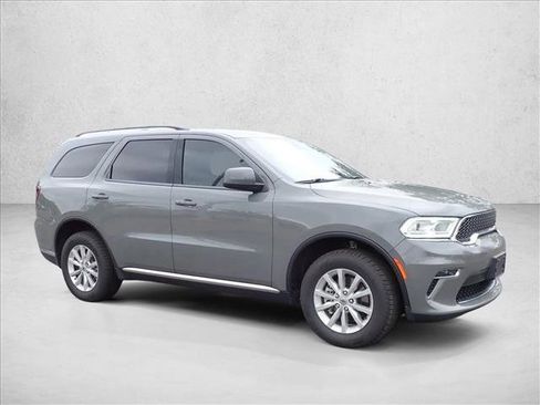 Used 2022 Dodge Durango SXT AWD/4WD image 5
