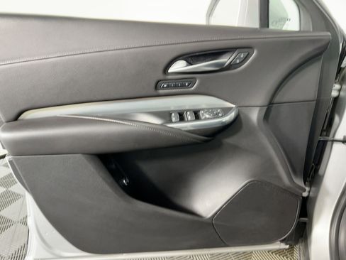 Used 2019 Cadillac XT4 Premium Luxury image 12