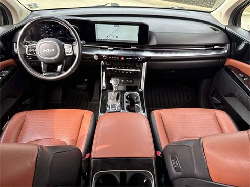 Used 2023 Kia Carnival SX Prestige image 20