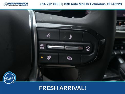 Used 2025 Chevrolet Colorado ZR2 w/ Technology Package image 17
