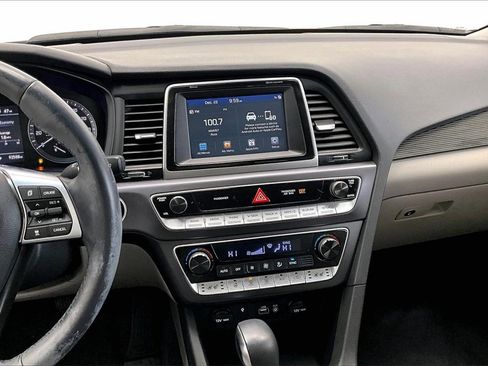Used 2019 Hyundai Sonata Limited image 6