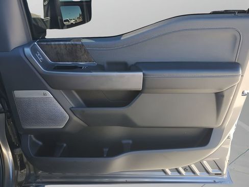 Used 2024 Ford F250 Lariat image 13