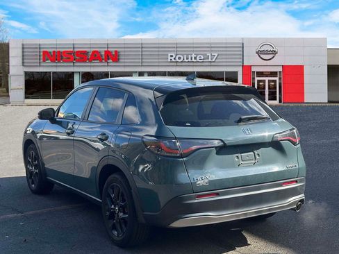 Used 2023 Honda HR-V Sport image 4