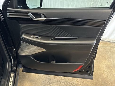 Used 2024 Hyundai Palisade Calligraphy image 33