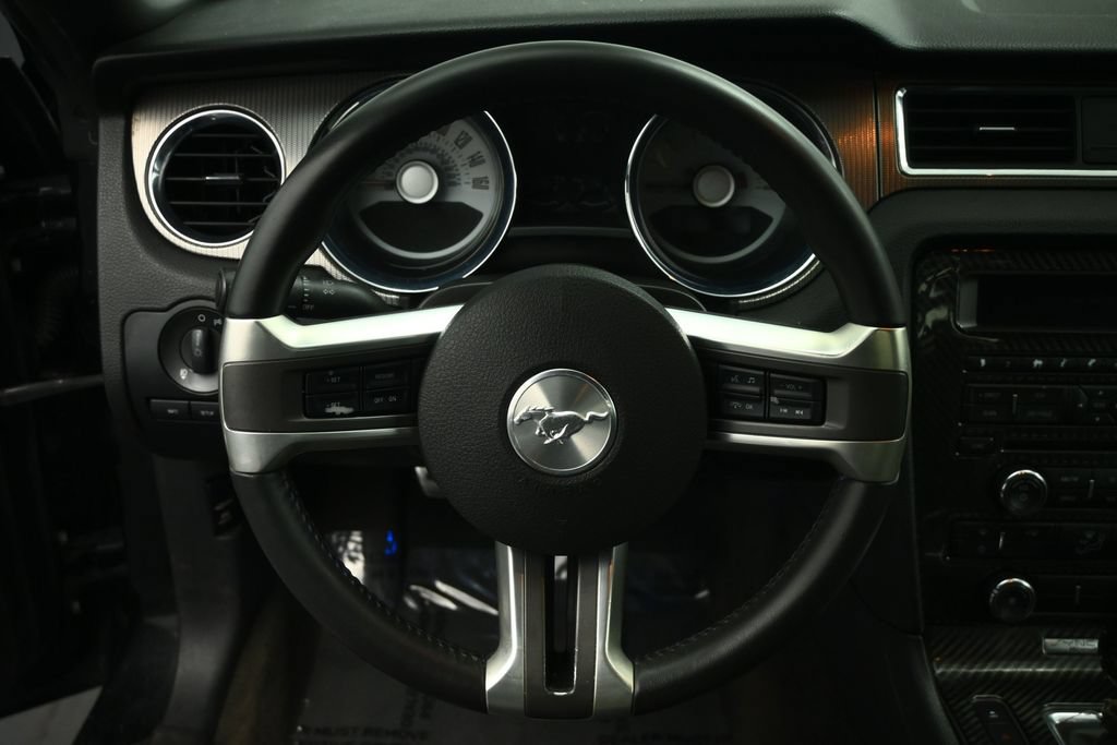 Used 2012 Ford Mustang GT Premium RWD image 34