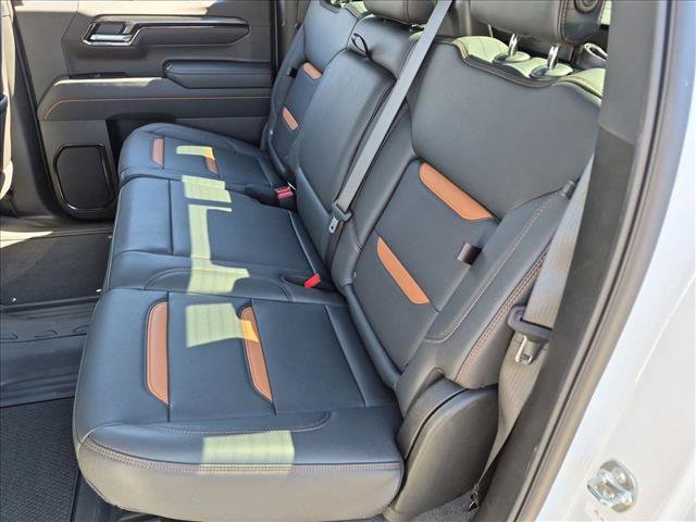 Used 2025 GMC Sierra 1500 AT4 w/ AT4 Premium Package AWD/4WD image 19