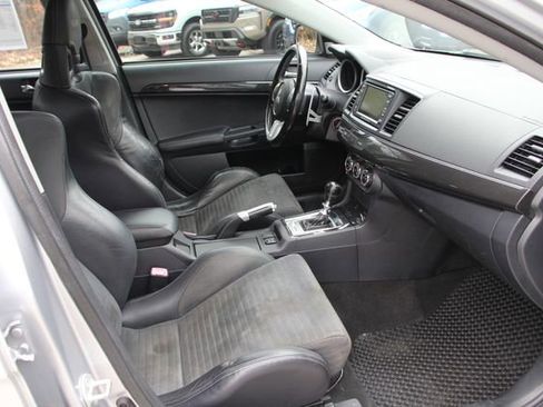 Used 2011 Mitsubishi Lancer Evolution MR image 28