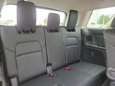 New 2025 Nissan Pathfinder Platinum image 20