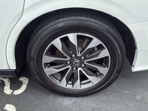 Used 2022 Honda Odyssey EX-L image 10