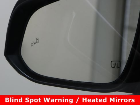 Certified 2025 Toyota Corolla Cross LE image 21