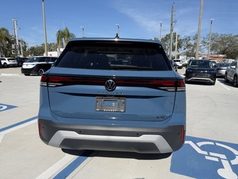 New 2026 Volkswagen Tiguan SE image 4