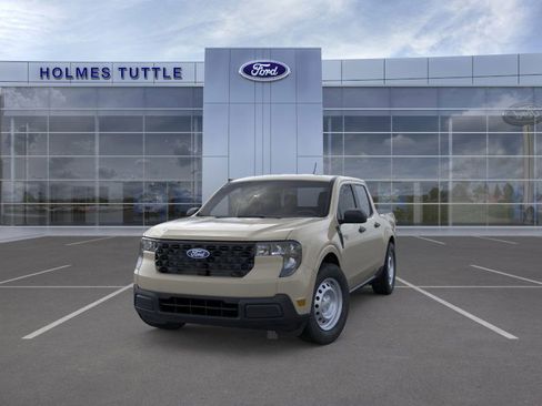 New 2025 Ford Maverick XL image 2