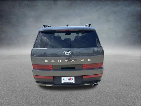 Used 2025 Hyundai Santa Fe SEL FWD image 8
