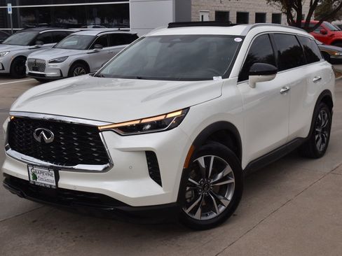 Used 2023 INFINITI QX60 Luxe w/ Vision Package image 40