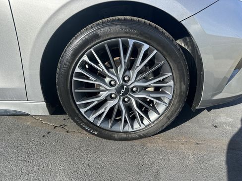 Used 2023 Kia Forte GT-Line w/ GT-Line Premium Package image 13