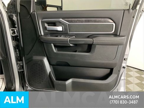 Used 2024 RAM 2500 Big Horn image 34