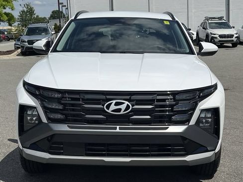 Certified 2025 Hyundai Tucson SEL AWD/4WD image 16