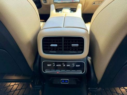 Used 2024 Mercedes-Benz GLS 580 4MATIC image 34