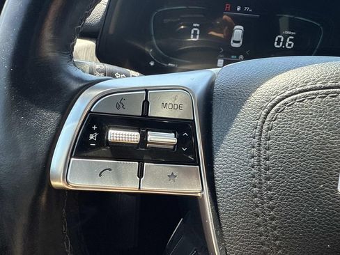 Used 2023 Kia Telluride EX w/ EX Captain's Chair Package AWD/4WD image 30
