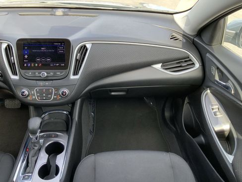 Used 2024 Chevrolet Malibu LT image 57