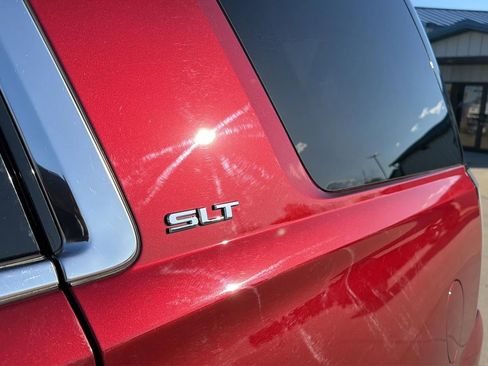 Used 2018 GMC Yukon SLT w/ Premium Edition image 39