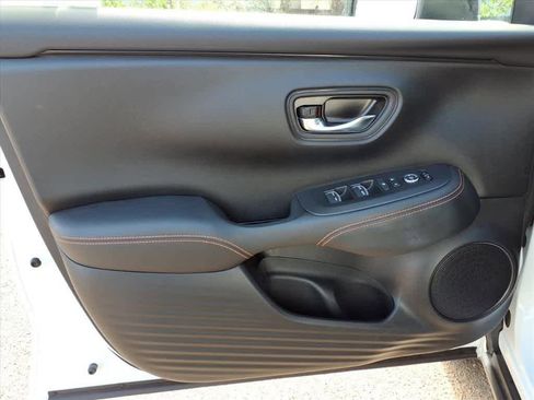 Certified 2023 Honda HR-V Sport image 12