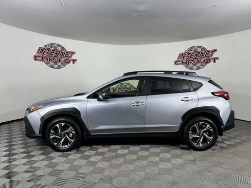 Used 2024 Subaru Crosstrek 2.0i Premium image 4
