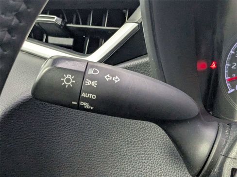 Used 2021 Toyota Corolla SE w/ SE Premium Package image 20