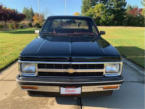 Used 1991 Chevrolet S10 Pickup 2WD Regular Cab image 2