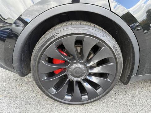 Used 2023 Tesla Model Y Performance AWD/4WD image 6