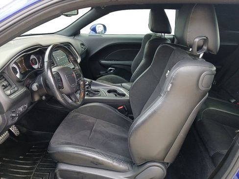 Used 2018 Dodge Challenger T/A image 19