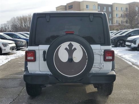 Used 2021 Jeep Wrangler Unlimited Sport image 5