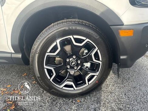 New 2025 Ford Bronco Sport Outer Banks w/ Outer Banks Tech Package+ image 33