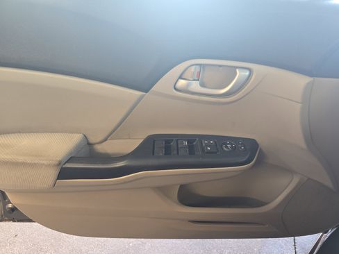 Used 2012 Honda Civic LX image 26