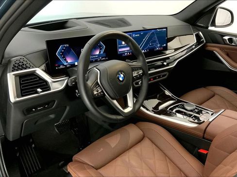 Used 2025 BMW X5 xDrive40i w/ Climate Comfort Package image 21