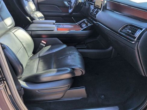 Used 2021 Lincoln Navigator Reserve AWD/4WD image 39