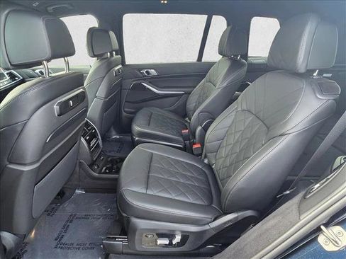 Certified 2025 BMW X7 xDrive40i w/ M Sport Package AWD/4WD image 27