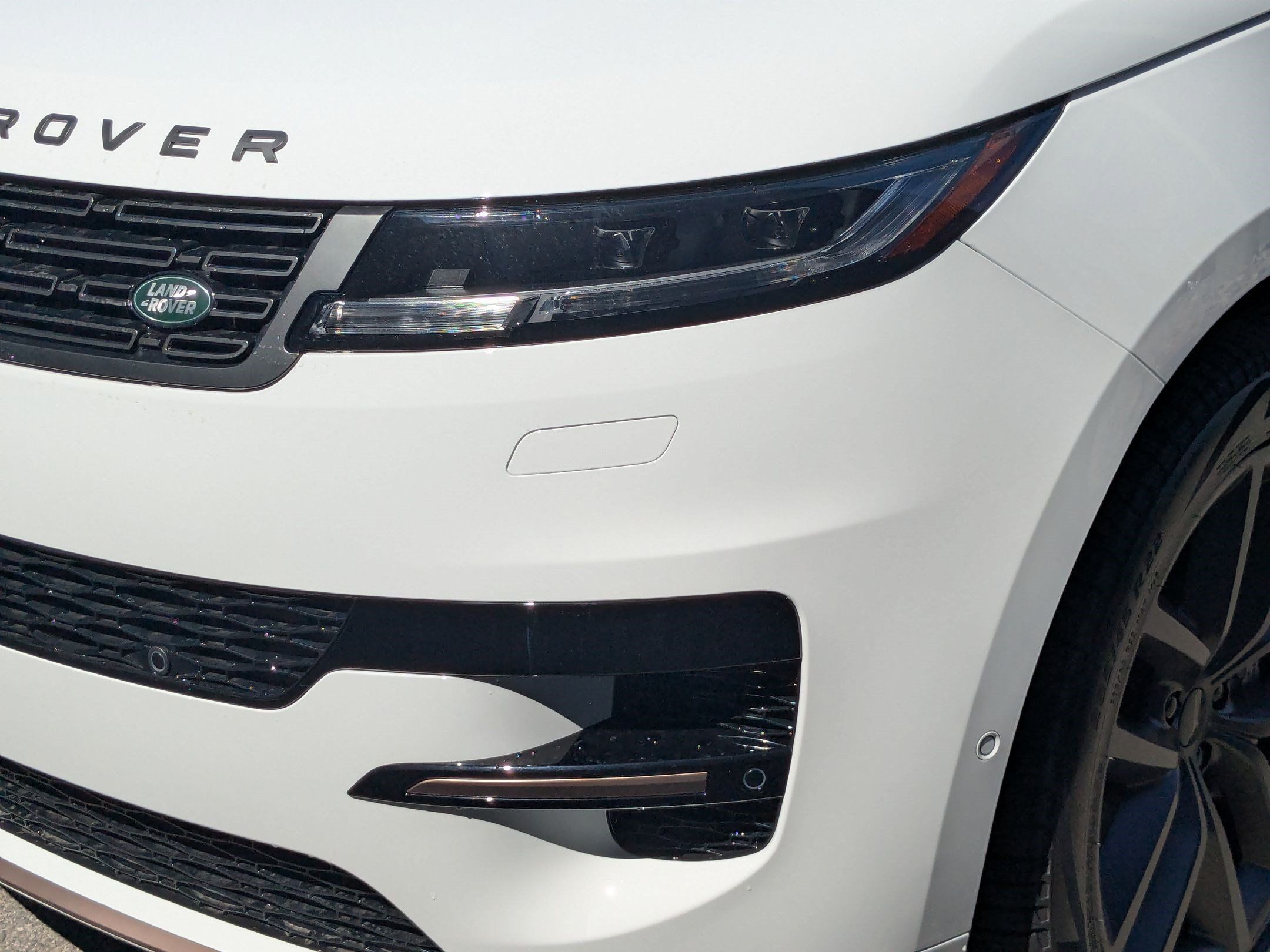 New 2026 Land Rover Range Rover Sport Dynamic SE AWD/4WD image 9