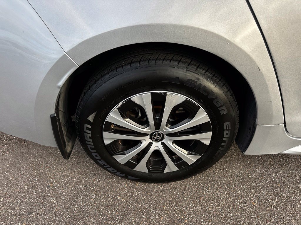 Used 2022 Toyota Corolla LE w/ Carpet Mat Package (TMS) FWD image 10