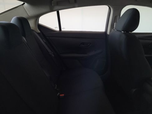 Used 2024 Nissan Sentra S FWD image 19