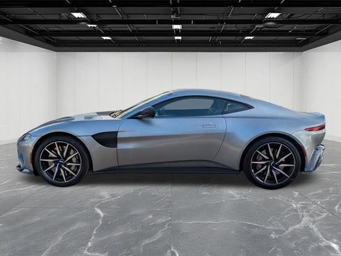Used 2019 Aston Martin V8 Vantage Coupe RWD image 2