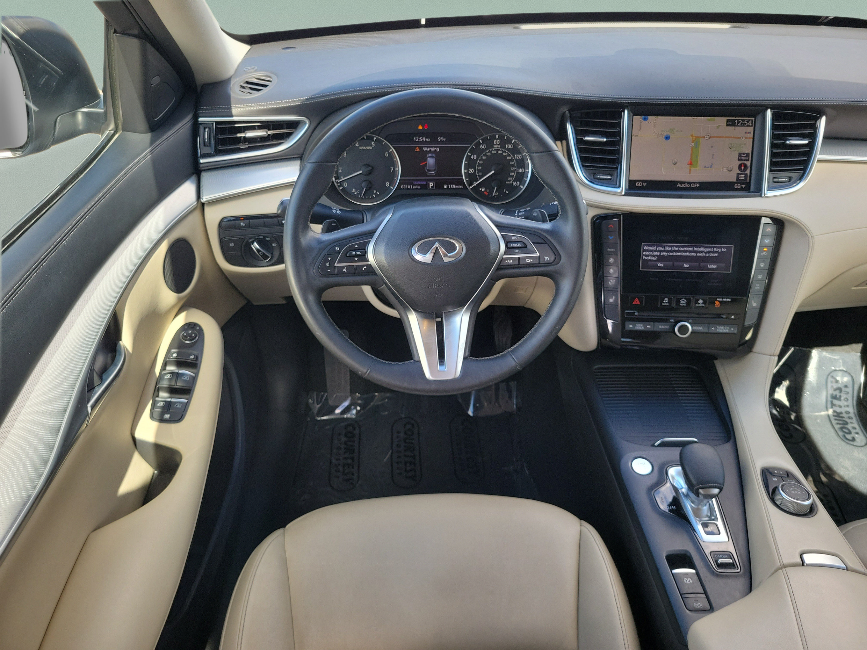 Used 2020 INFINITI QX50 Luxe w/ Navigation Package FWD image 9